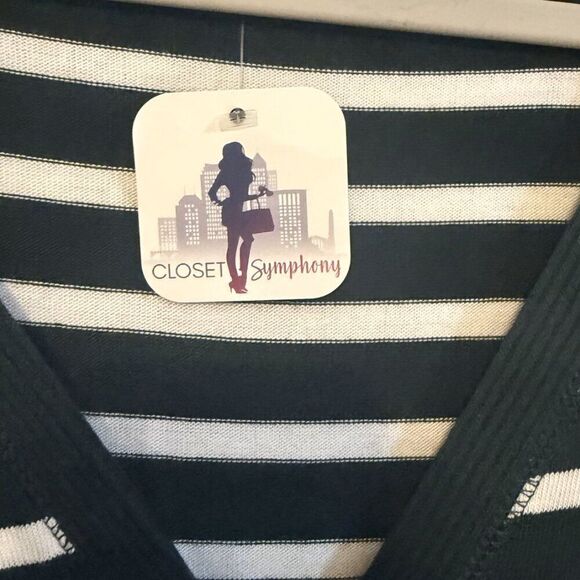 Zenana Dark Green & White Striped Sweater – Size 3X, NWT, Button Detail - Picture 3 of 6